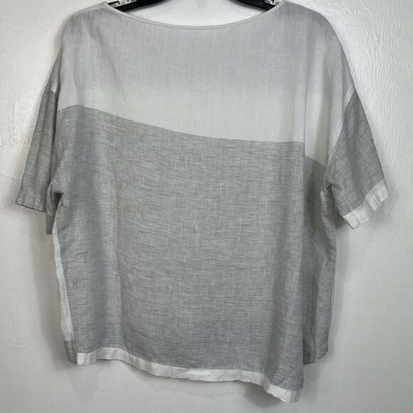Gray And White Colorblock Short Sleeve Women's Top Blouse Size M/L - Picture 3 of 6